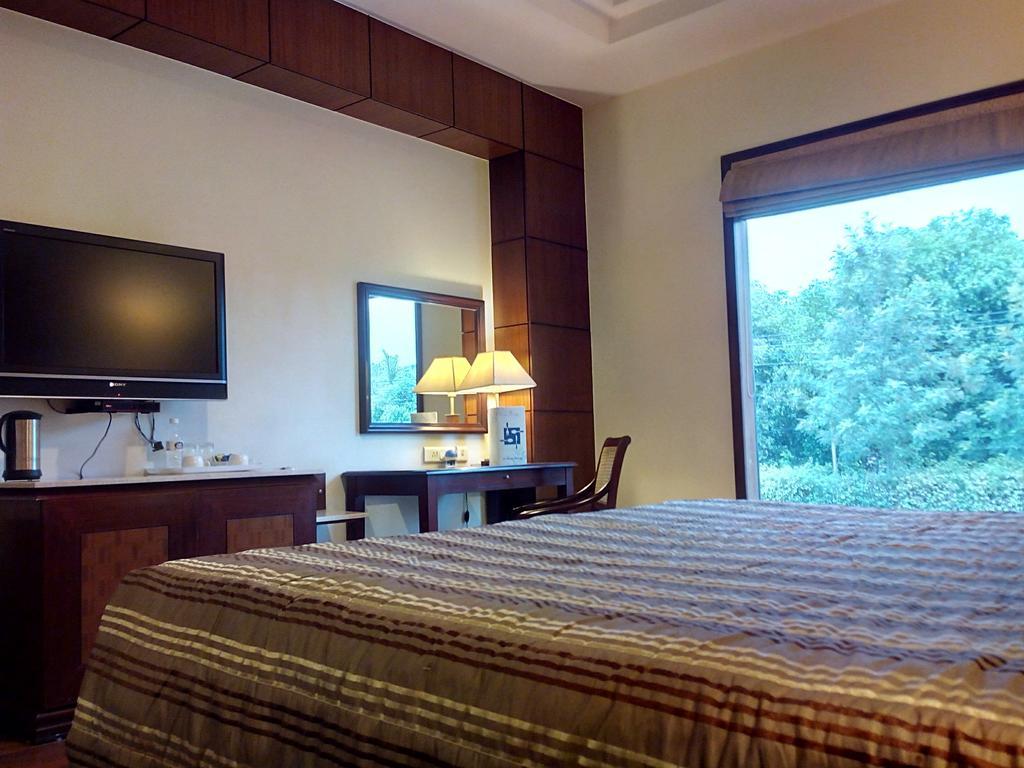 The Ocean Pearl Retreat Hotel New Delhi Ruang foto