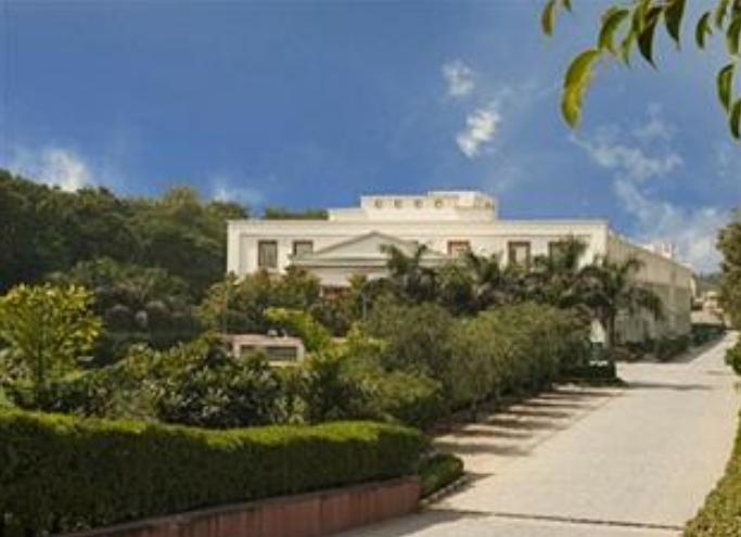 The Ocean Pearl Retreat Hotel New Delhi Bagian luar foto