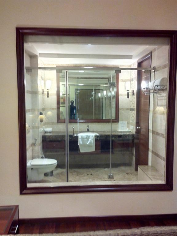 The Ocean Pearl Retreat Hotel New Delhi Bagian luar foto